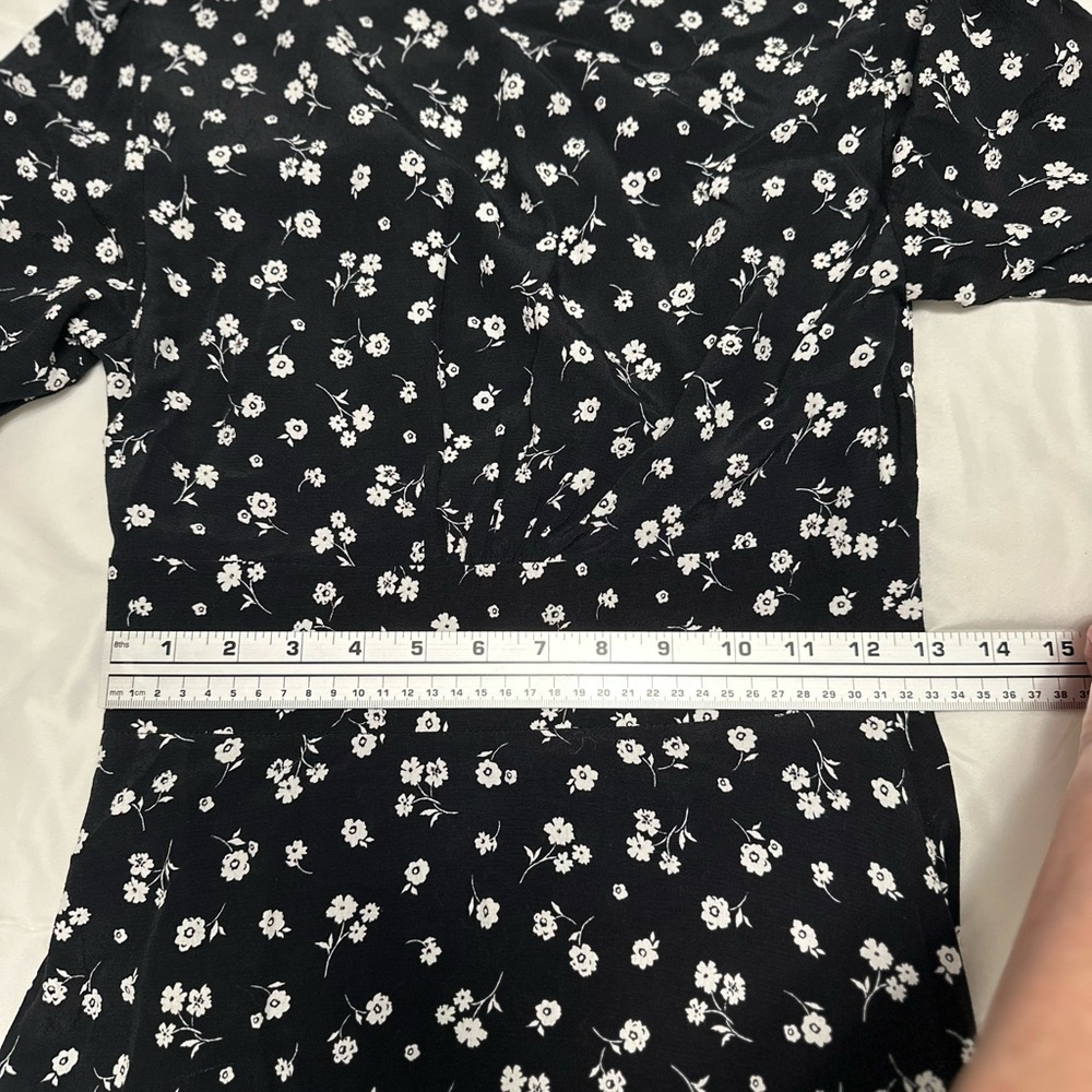 Nobody’s Child Midi Sundress with Puff Sleeves and V-Neck - Picture 12 of 15